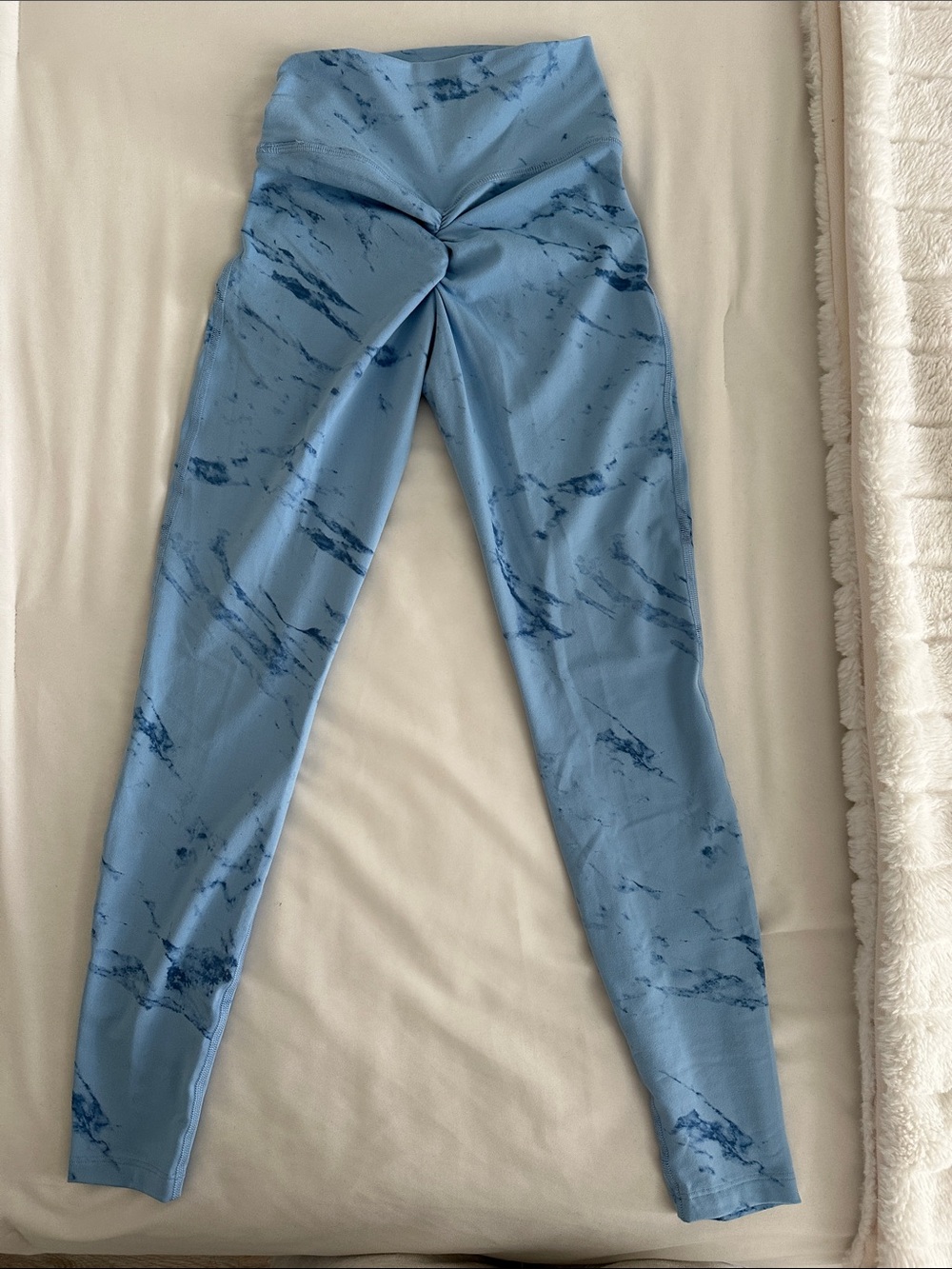 Bombshell Sportswear Light Blue Marble Leggings - Picture 2 of 2